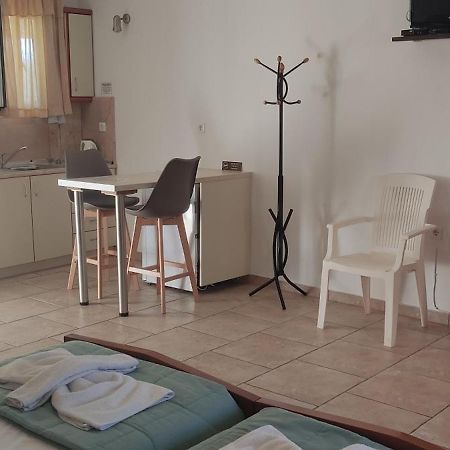 Corfu Pearl Aparthotel Liapades Exteriör bild