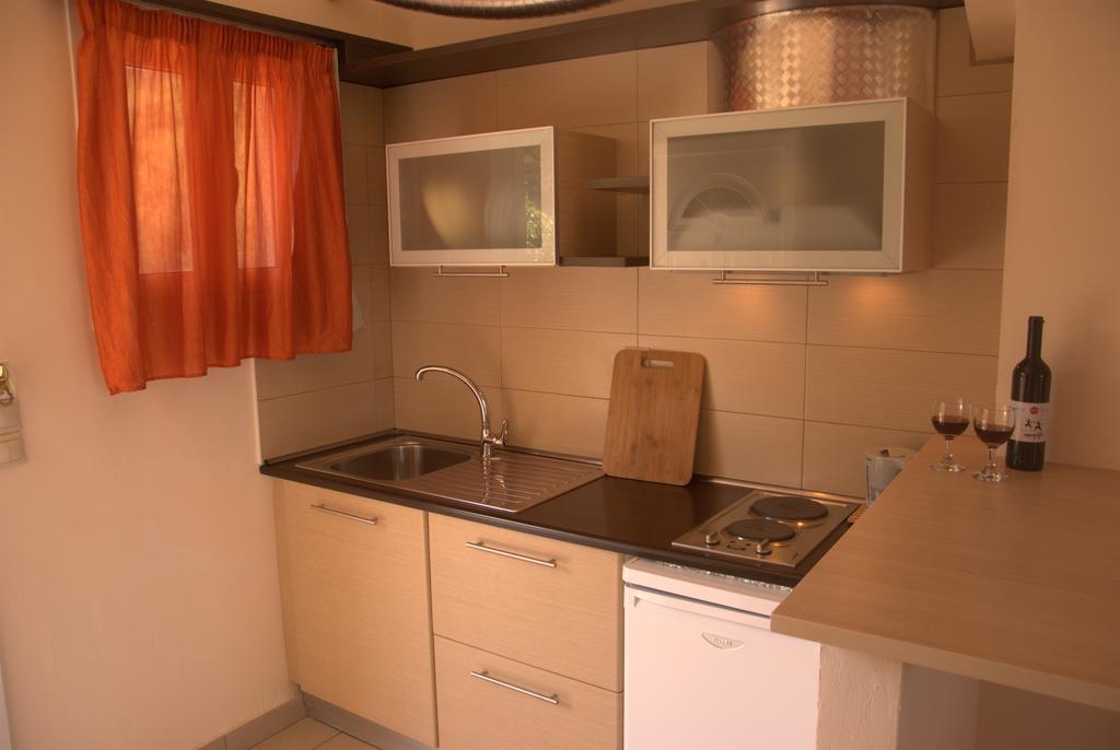 Corfu Pearl Aparthotel Liapades Exteriör bild