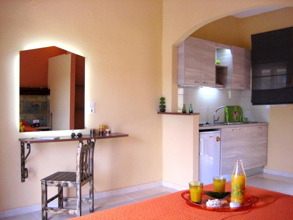 Corfu Pearl Aparthotel Liapades Exteriör bild
